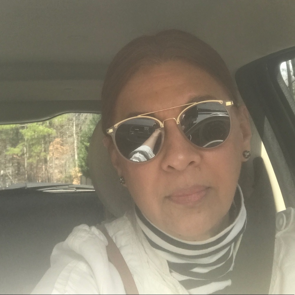 Meet your Posher, Carmen